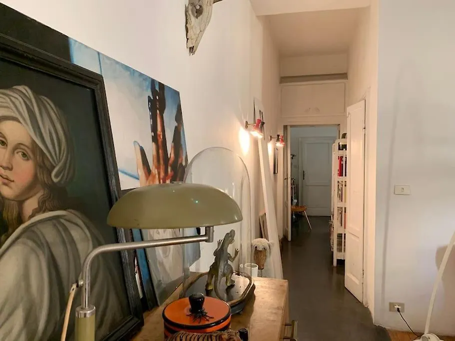 Top Location Naviglio Apartment With Terrace Milan